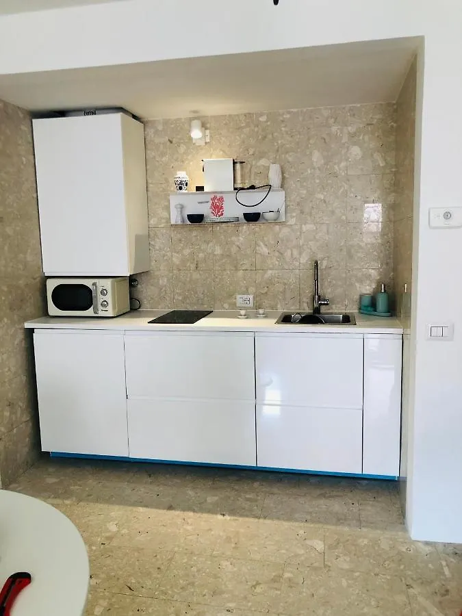 San Bernardino Monolocale Con Balcone Apartman Verona